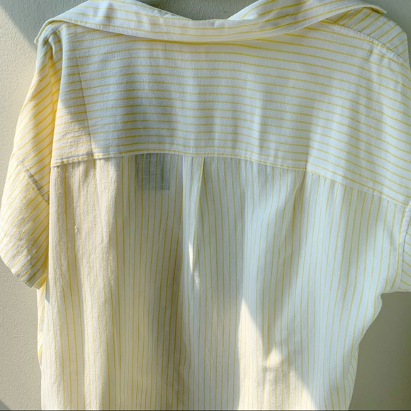 Levi's white striped  Shirt blouse size M - Picture 6 of 9